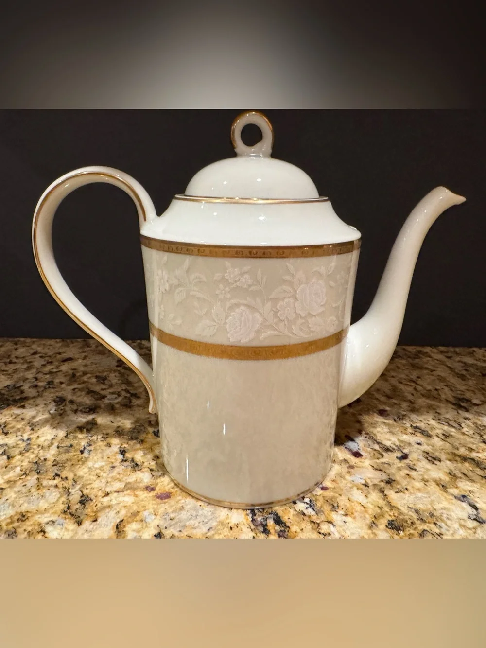 Mikasa Antique Lace White and Gold Coffee Pot with Lid Made in Japan #L5531